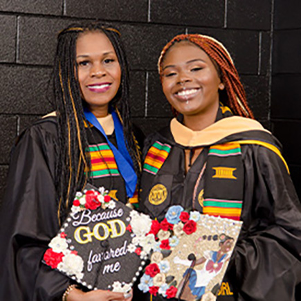 Mother and daughter Felicia and Raeven Smith both earned their M.S.W. degrees in May 2022.